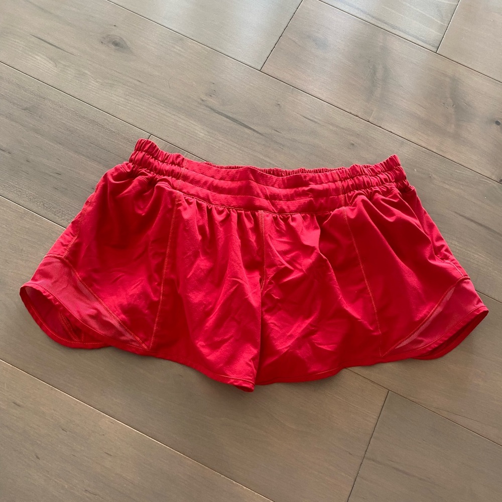 Lululemon red hotty hots